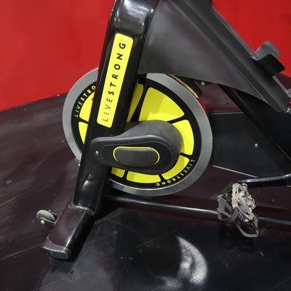 🚴‍♂️ LIVESTRONG Spinning Bike – Indoor Bike Pro