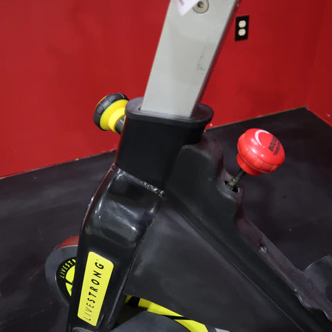 🚴‍♂️ LIVESTRONG Spinning Bike – Indoor Bike Pro