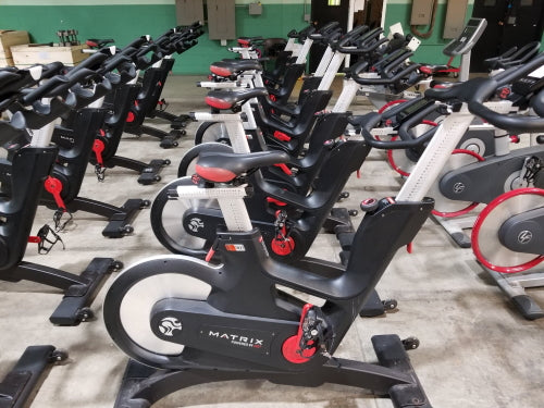 Pack of 15 Matrix IC7 Spinning Bikes – Gym &amp; Professional Coaching